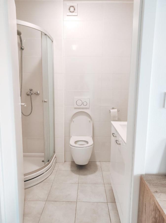 Studio Apartment Sanya Ljubljana Exteriör bild